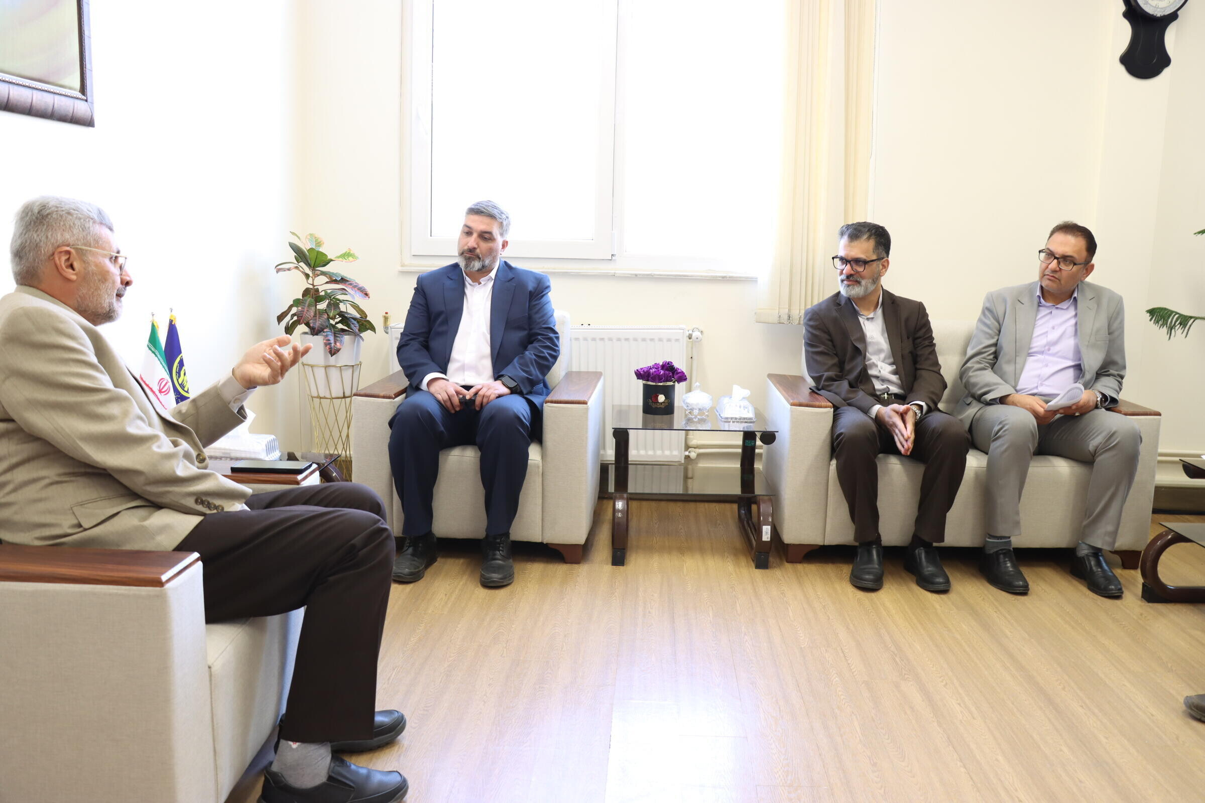 ارزیابی مثبت مدیرکل کمیته امداد استان مرکزی از کیفیت خدمات شرکت مهرامداد (شمساما) 