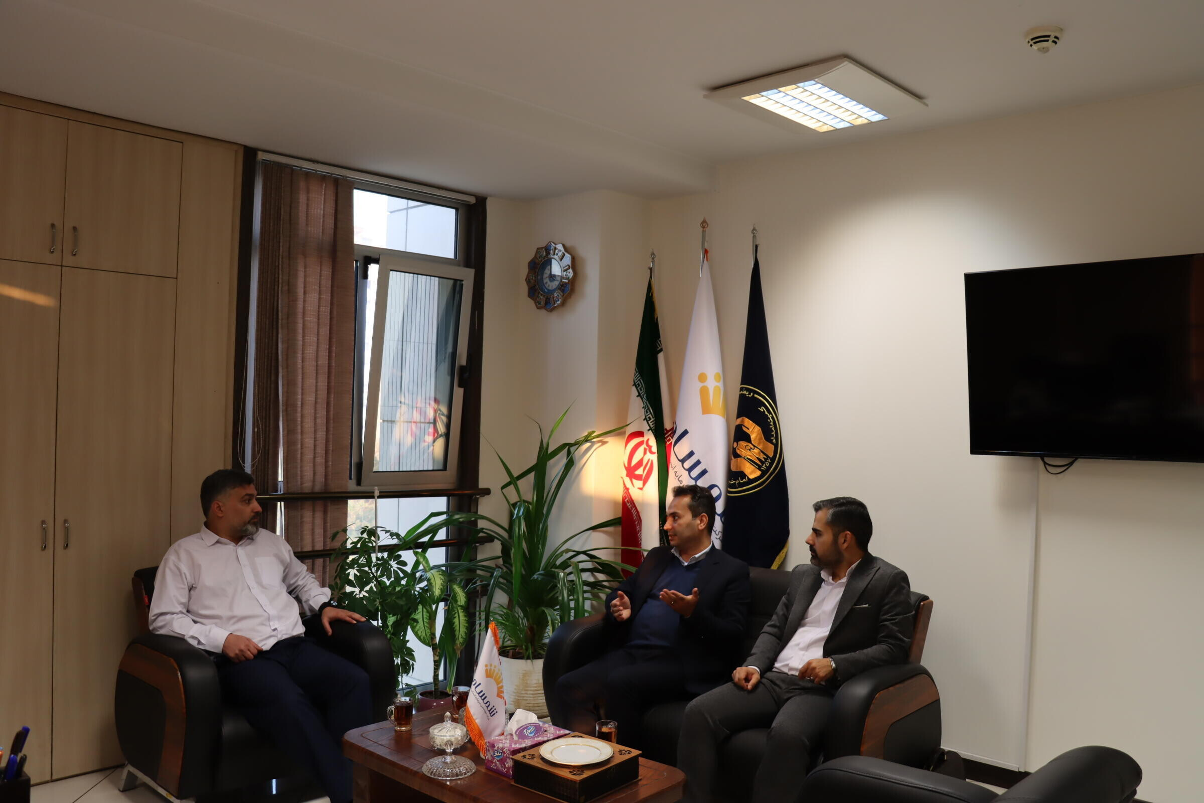 دیدار دوستانه مدیرعامل شرکت مهرامداد(شمساما) و شرکت پشتیبانی بازرگانی امداد 