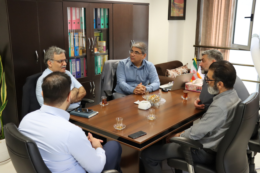 گفت‌وگوهای راهبردی میان شرکت مهرامداد ( شمساما) و دکتر دهقان درباره ظرفیت‌های مشترک همکاری